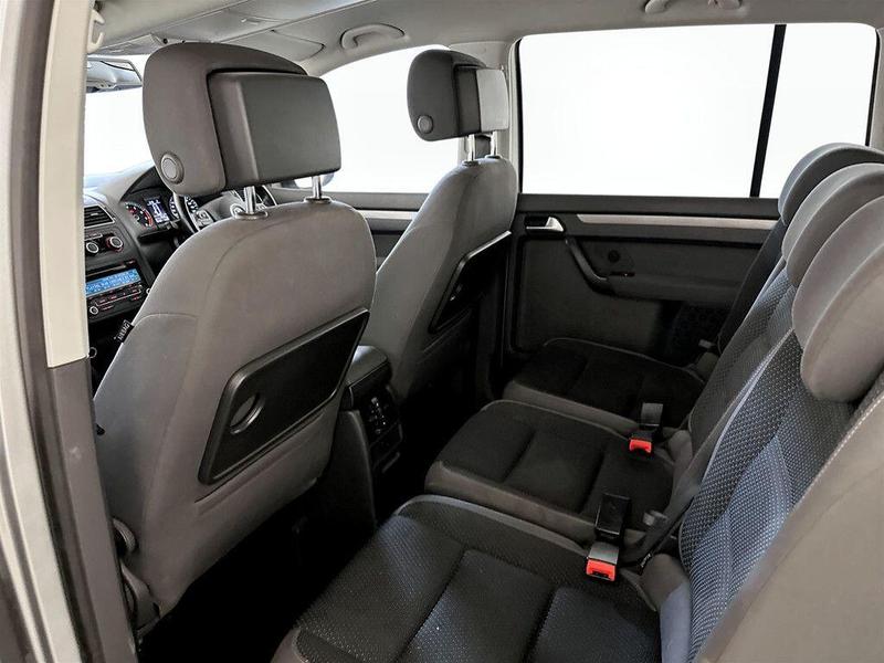 Used Volkswagen Touran 2015 for sale - 76738803: Photo 14