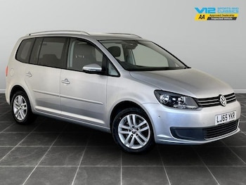 Used Volkswagen Touran 2015 for sale - 76738803: Photo
