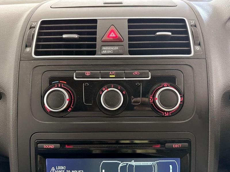 Used Volkswagen Touran 2015 for sale - 76738803: Photo 25