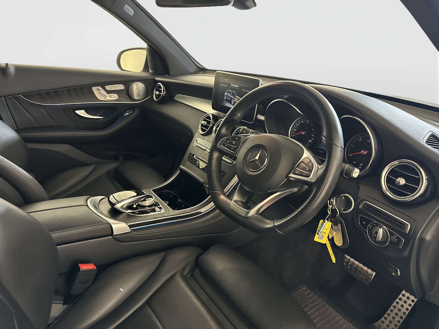 Used Mercedes-Benz GLC 2019 for sale - 78223494: Photo 16