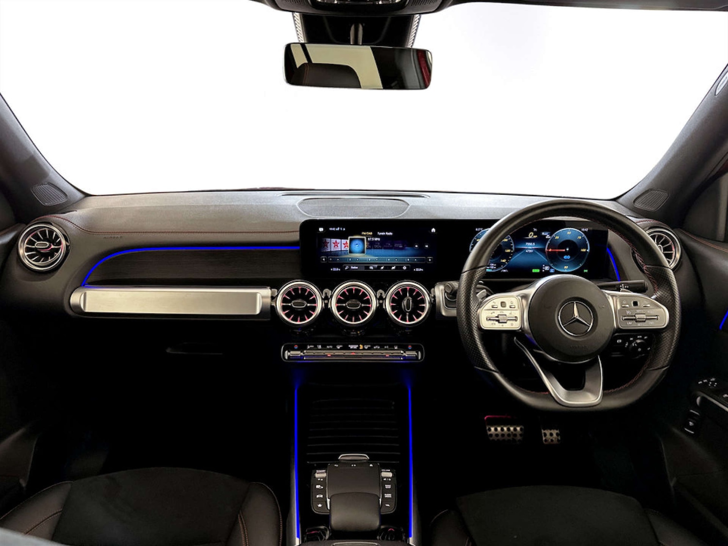 Used Mercedes-Benz EQB 2023 for sale - 77717802: Photo 3