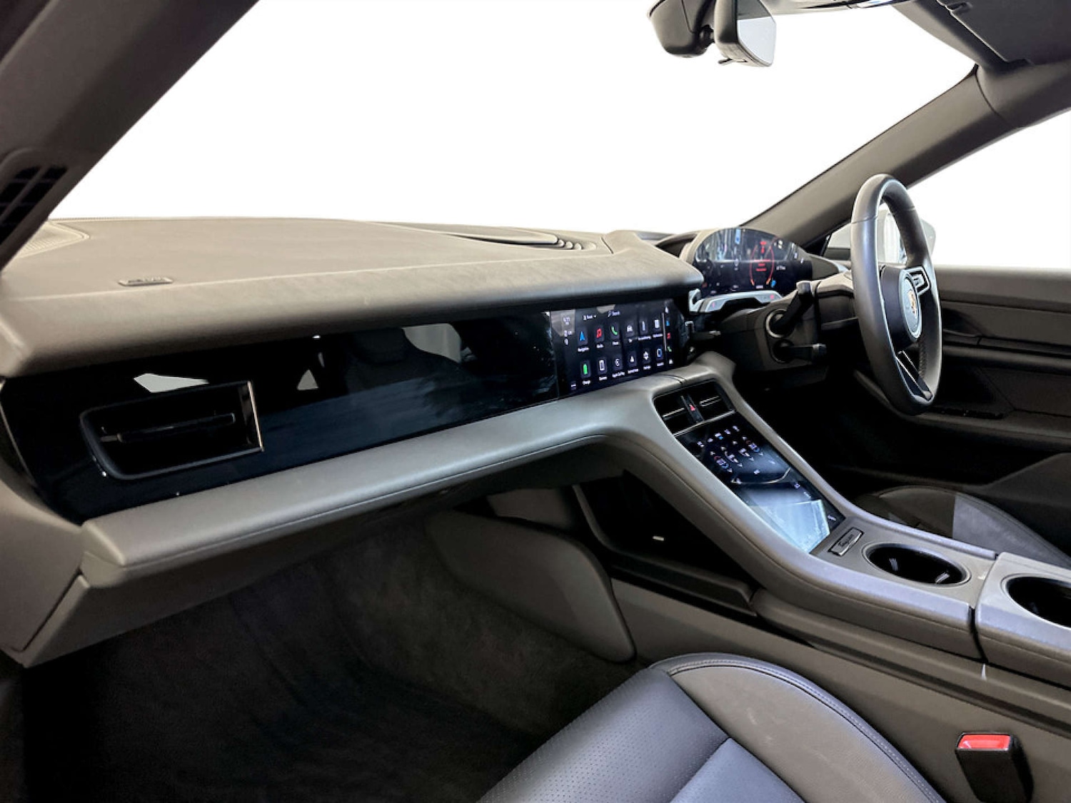 Used Porsche Taycan 2022 for sale - 77805613: Photo 12