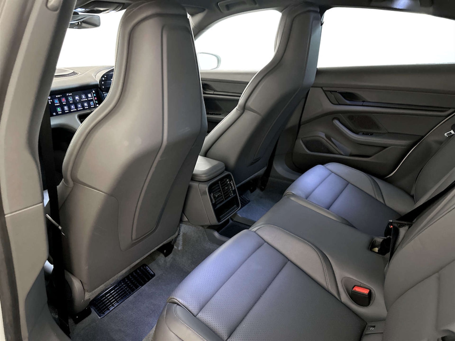 Used Porsche Taycan 2022 for sale - 77805613: Photo 14