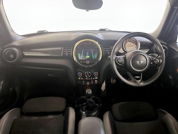 Used MINI Hatch 2020 for sale - 76196565: Photo 3