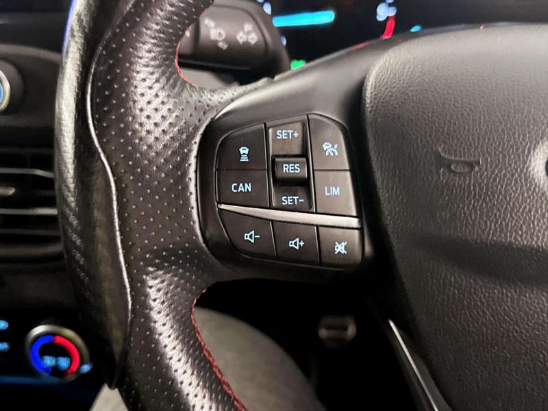 Used Ford Focus 2019 for sale - 76882726: Photo 17