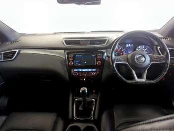 Used Nissan Qashqai 2017 for sale - 74707084: Photo