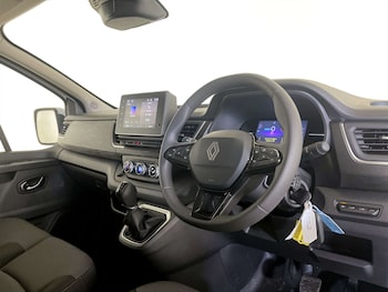 Used Renault Trafic E-Tech 2025 for sale - 77185686: Photo