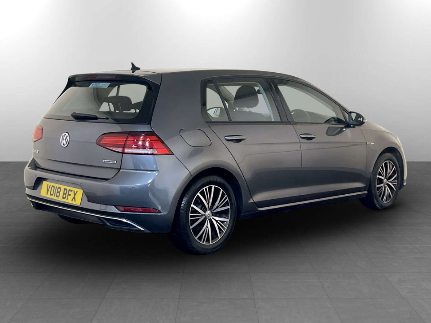 Used Volkswagen Golf 2018 for sale - 77492498: Photo 10