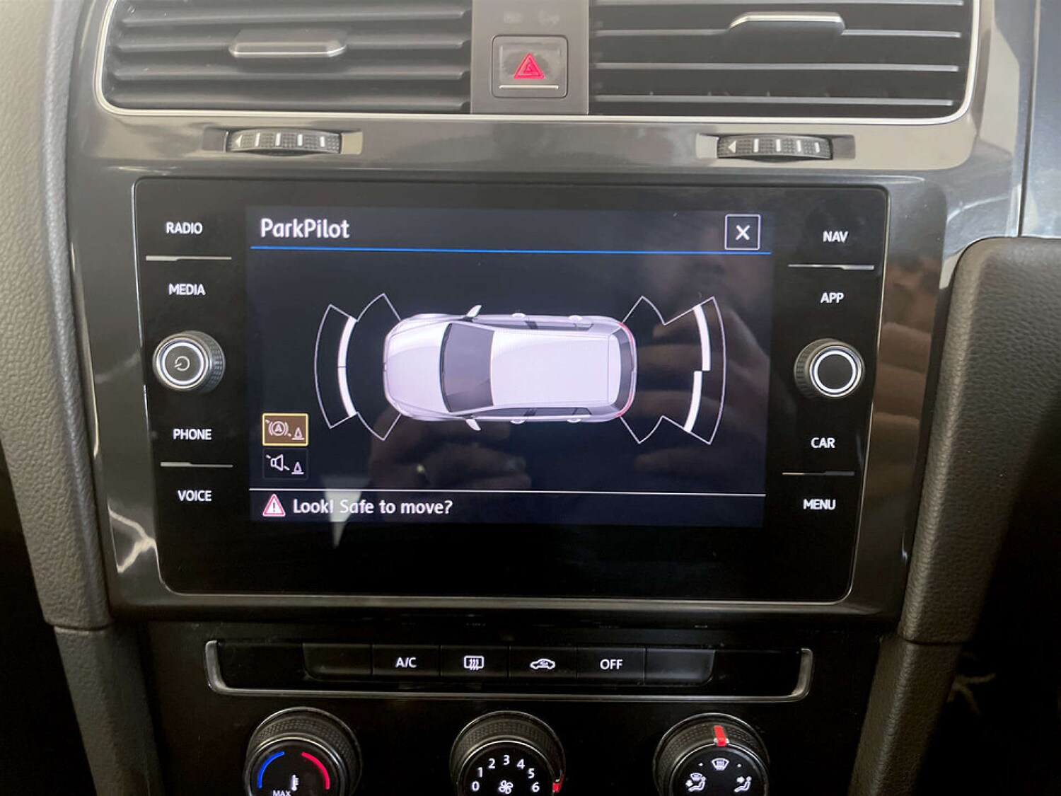 Used Volkswagen Golf 2018 for sale - 77492498: Photo 19