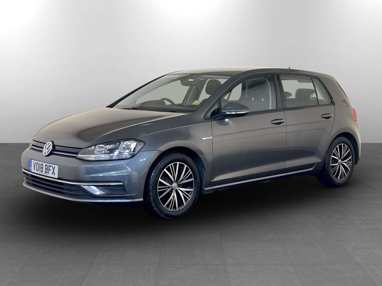 Used Volkswagen Golf 2018 for sale - 77492498: Photo 6