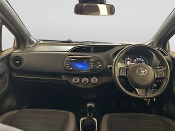 Used Toyota Yaris 2018 for sale - 78094430: Photo