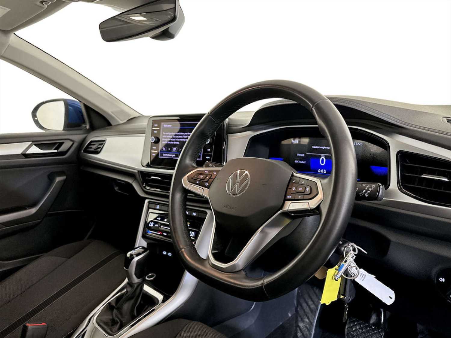 Used Volkswagen T-Roc 2023 for sale - 77662759: Photo 16