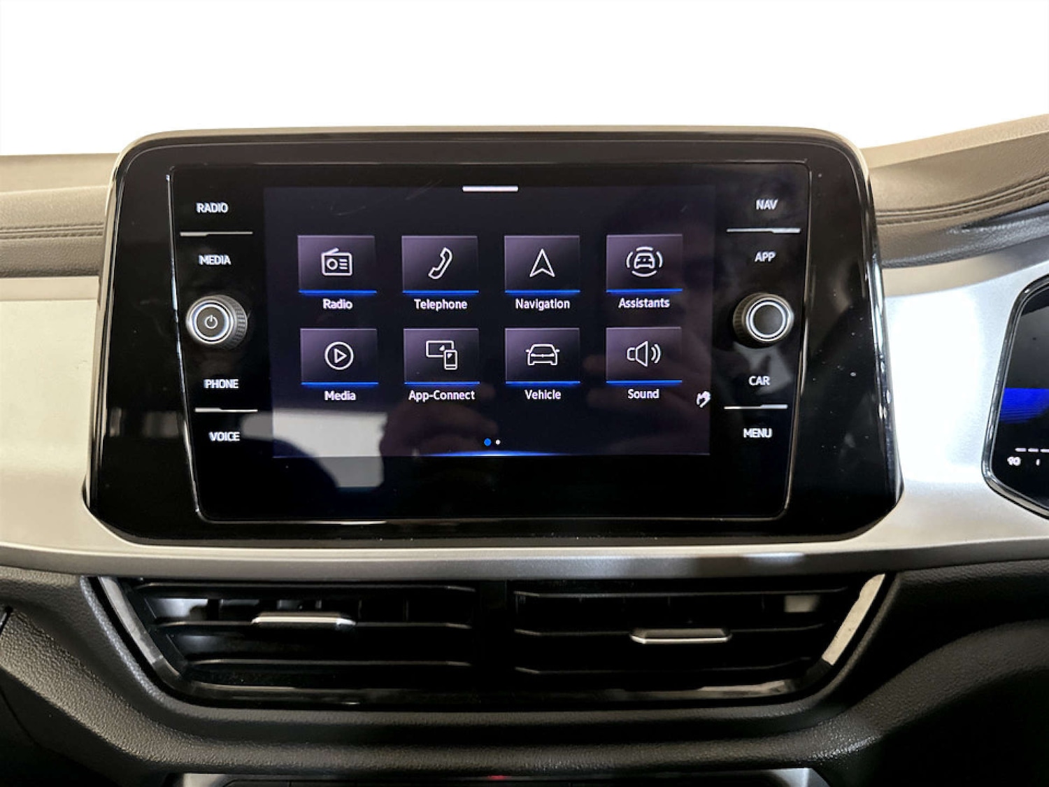 Used Volkswagen T-Roc 2023 for sale - 77662759: Photo 23