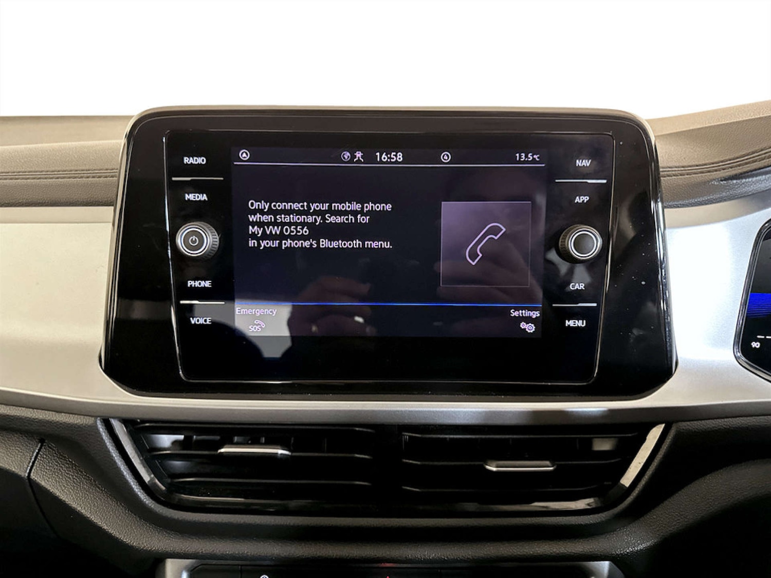 Used Volkswagen T-Roc 2023 for sale - 77662759: Photo 25