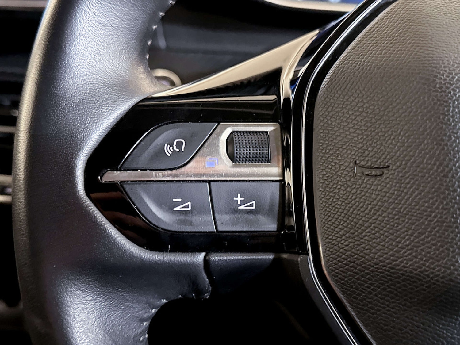 Used Peugeot 2008 2021 for sale - 77569697: Photo 17