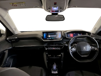 Used Peugeot 2008 2021 for sale - 77569697: Photo