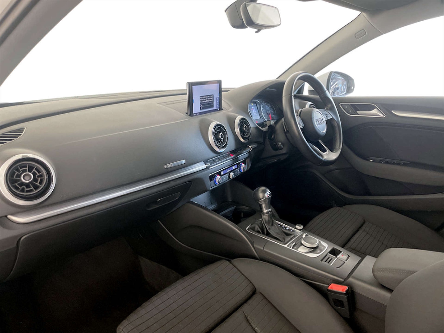 Used Audi A3 2017 for sale - 77185609: Photo 12