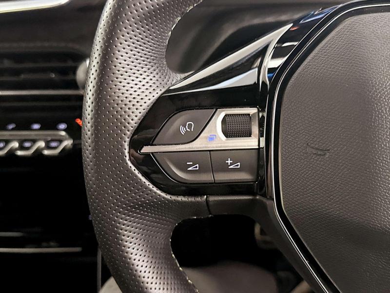 Used Peugeot 2008 2021 for sale - 76960929: Photo 18