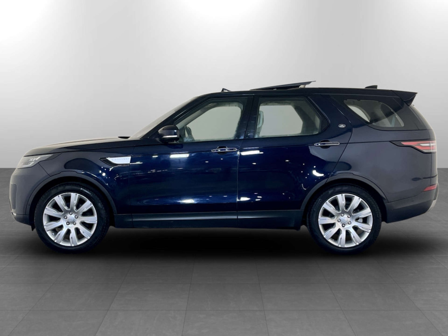 Used Land Rover Discovery 2020 for sale - 77185525: Photo 7