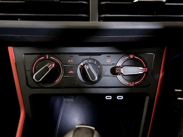 Used Volkswagen Polo 2021 for sale - 76340184: Photo 24