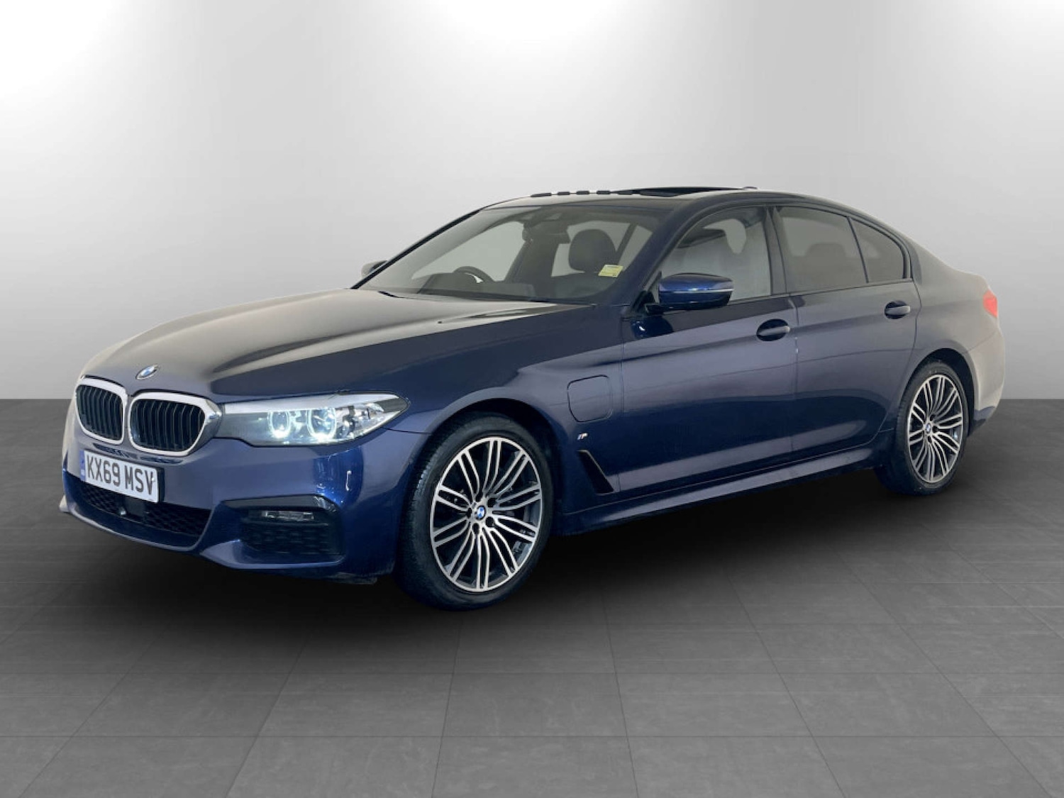 Used BMW 5 Series 2019 for sale - 77355510: Photo 6