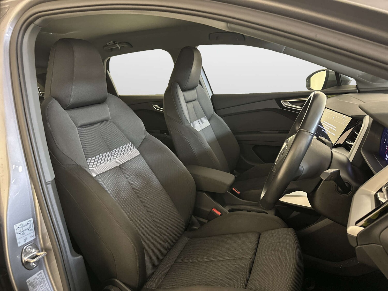 Used Audi Q4 e-tron 2023 for sale - 77864578: Photo 13