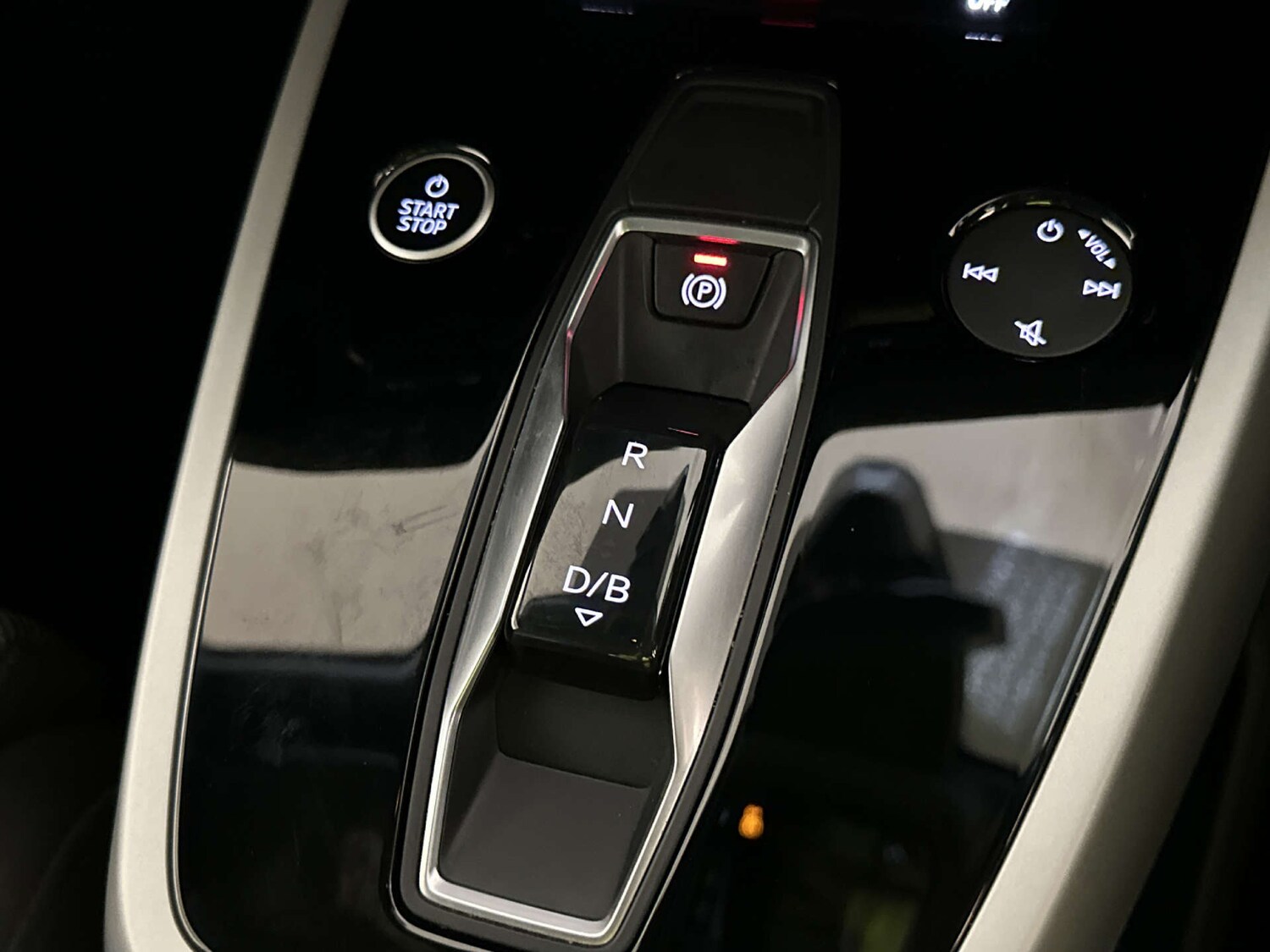 Used Audi Q4 e-tron 2023 for sale - 77864578: Photo 25