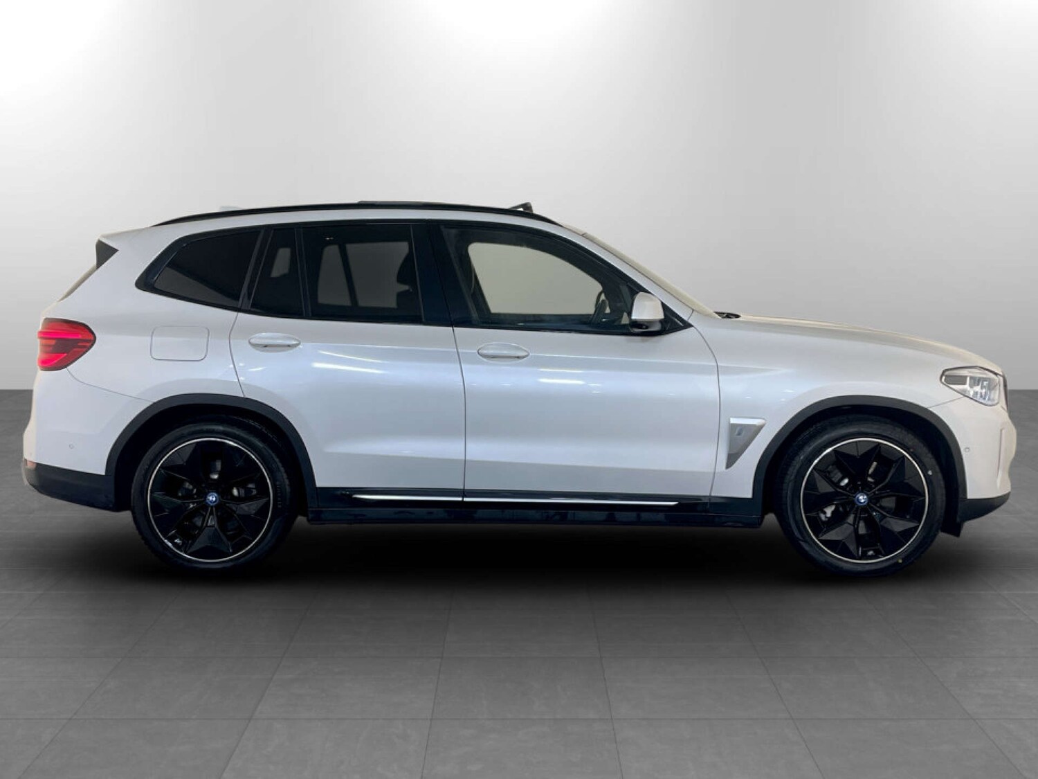 Used BMW iX3 2021 for sale - 77469952: Photo 10