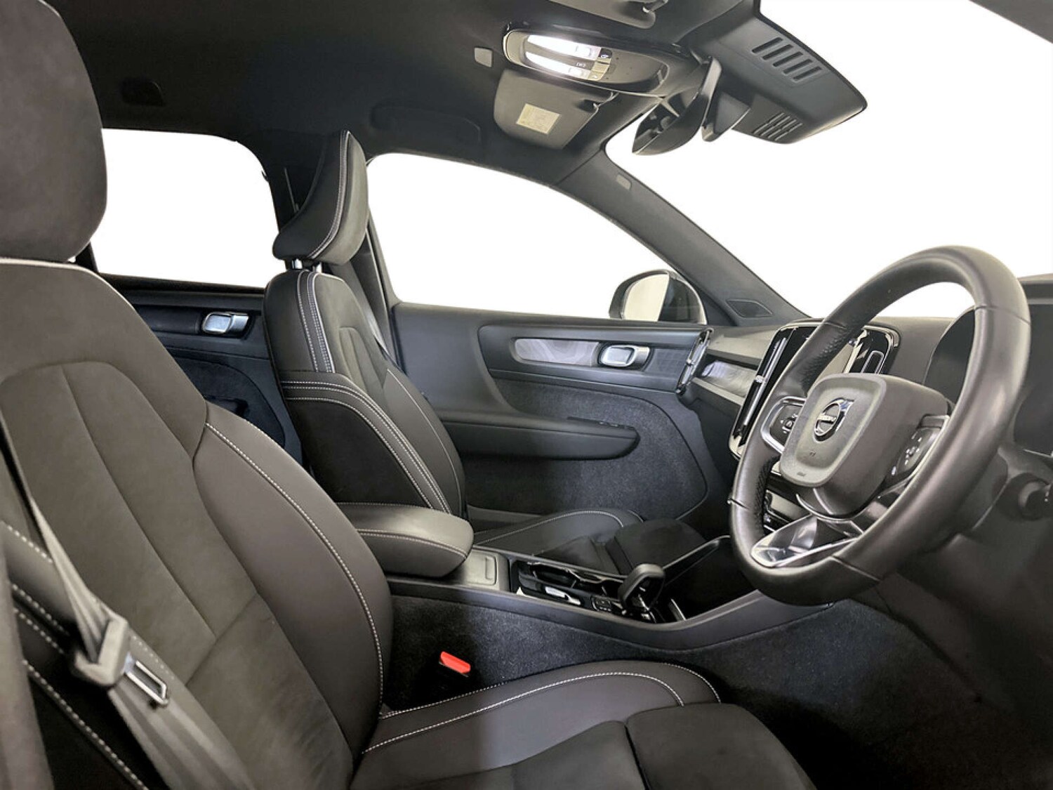 Used Volvo XC40 2023 for sale - 77688293: Photo 13