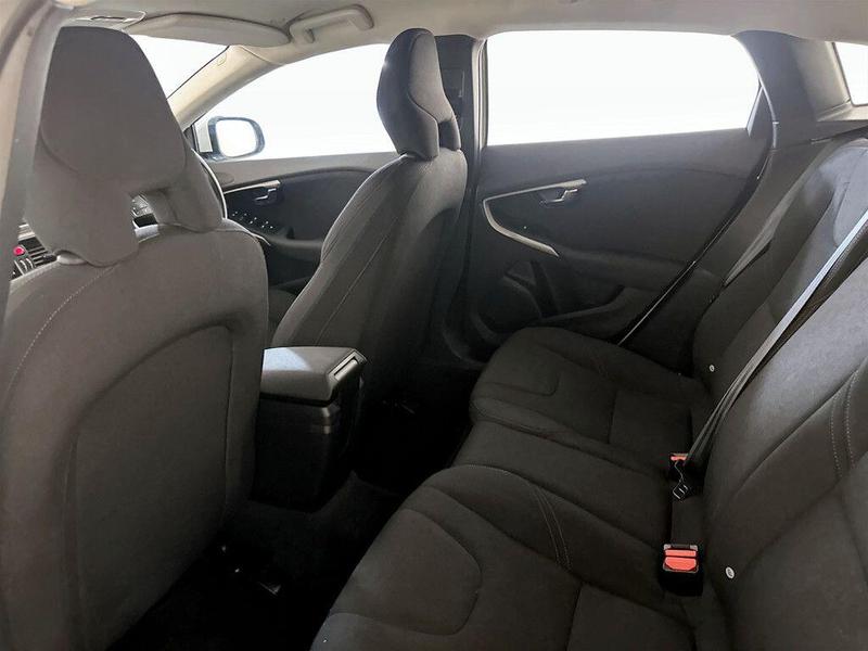 Used Volvo V40 2014 for sale - 76156768: Photo 14