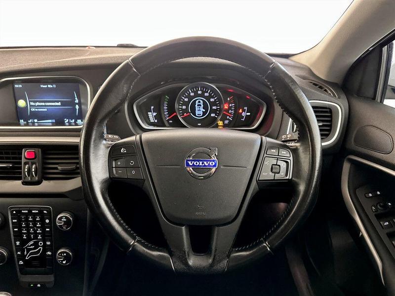 Used Volvo V40 2014 for sale - 76156768: Photo 16