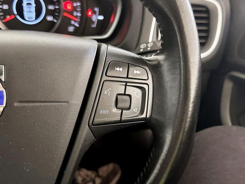Used Volvo V40 2014 for sale - 76156768: Photo 19