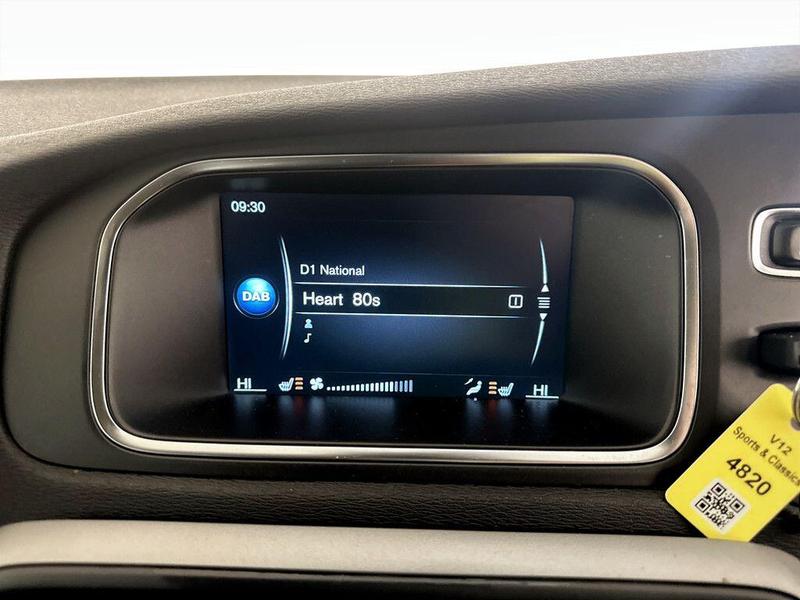 Used Volvo V40 2014 for sale - 76156768: Photo 22