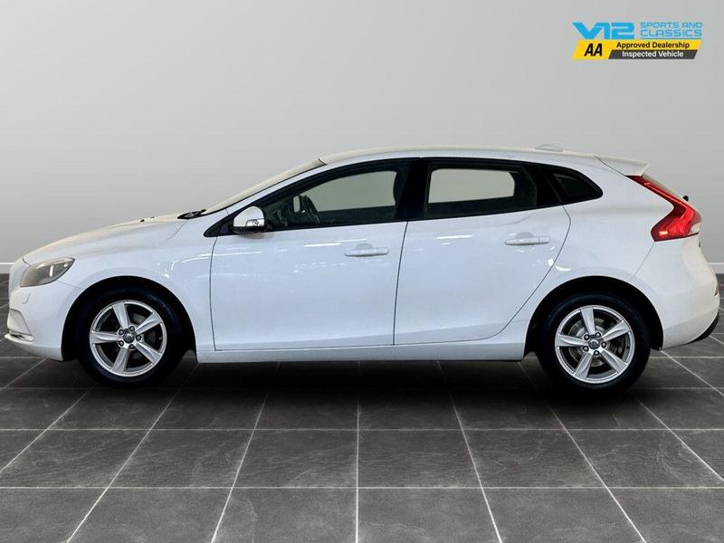 Used Volvo V40 2014 for sale - 76156768: Photo 7