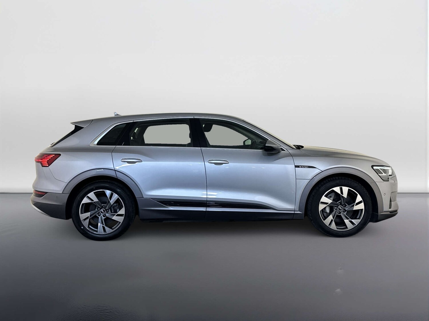 Used Audi e-tron 2021 for sale - 78039672: Photo 11