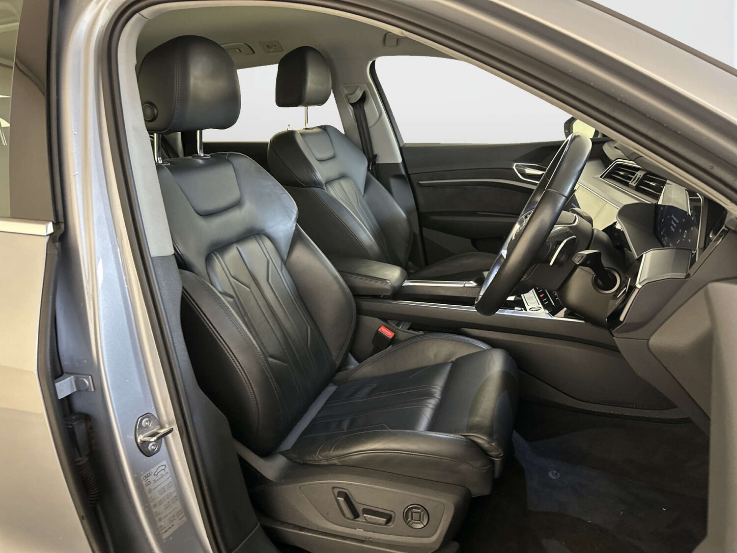 Used Audi e-tron 2021 for sale - 78039672: Photo 13