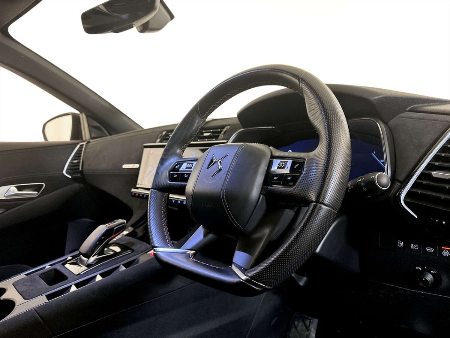 Used DS Automobiles DS 7 Crossback 2021 for sale - 77590569: Photo 16