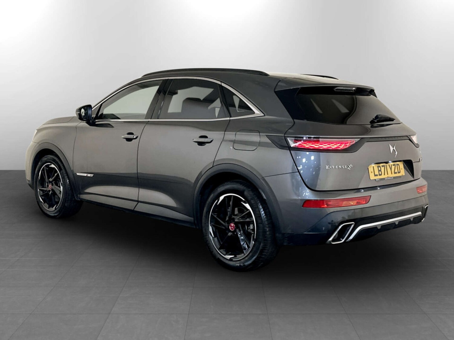 Used DS Automobiles DS 7 Crossback 2021 for sale - 77590569: Photo 8