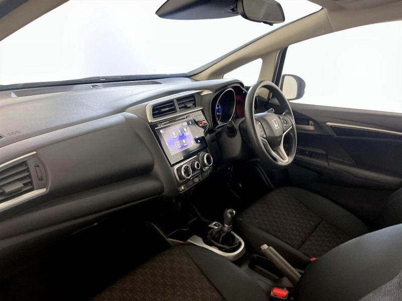 Used Honda Jazz 2017 for sale - 76405215: Photo 12