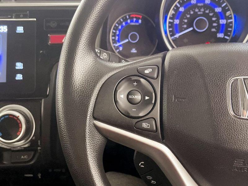 Used Honda Jazz 2017 for sale - 76405215: Photo 17