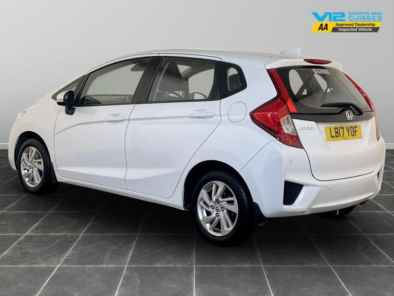 Used Honda Jazz 2017 for sale - 76405215: Photo 8