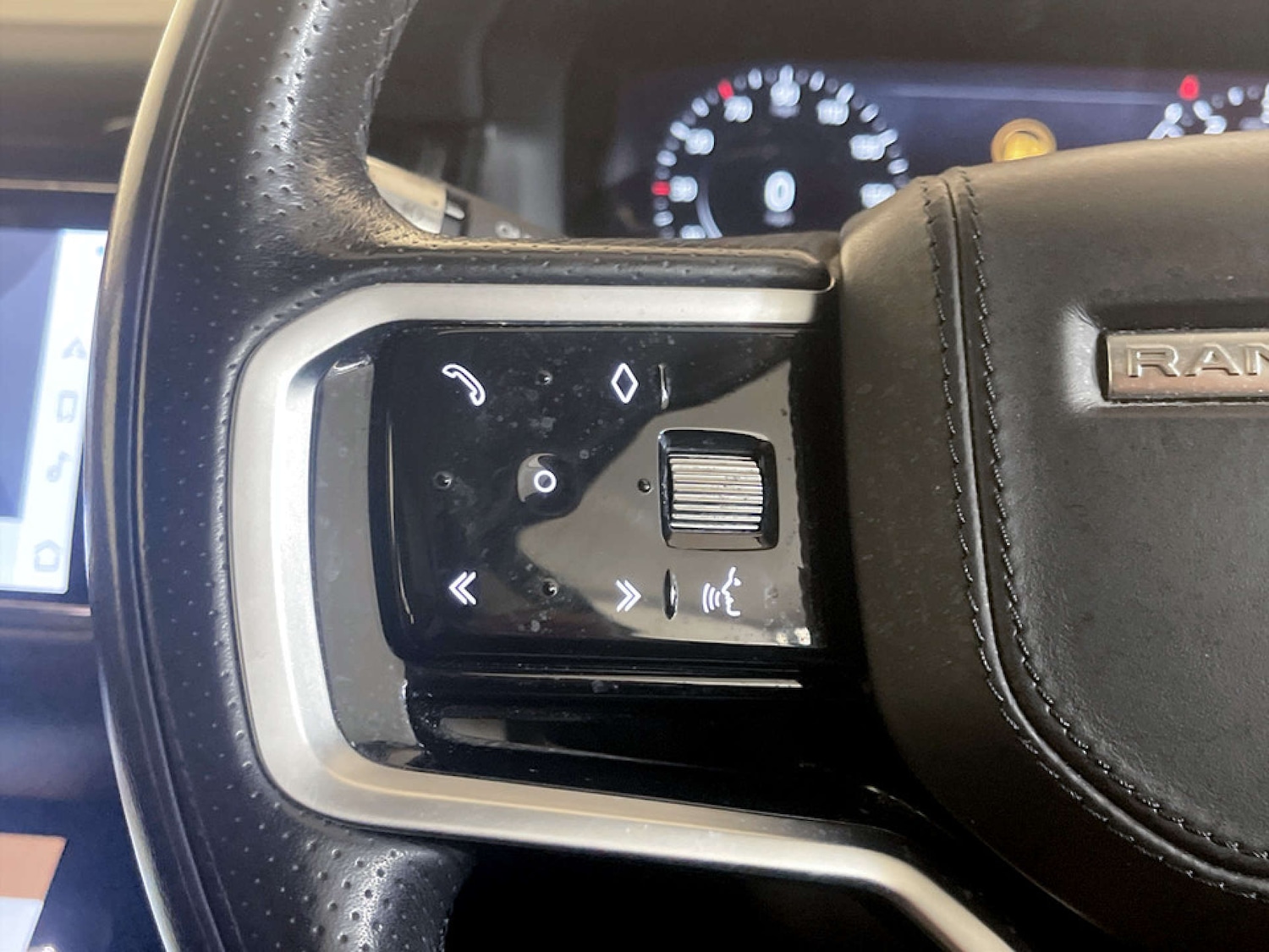 Used Land Rover Range Rover Evoque 2021 for sale - 77639604: Photo 16