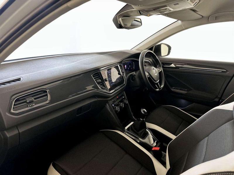 Used Volkswagen T-Roc 2019 for sale - 76738809: Photo 12