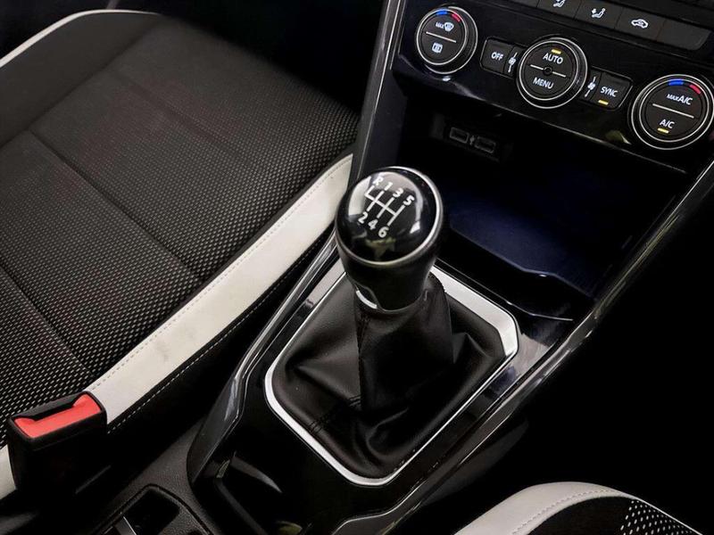 Used Volkswagen T-Roc 2019 for sale - 76738809: Photo 26