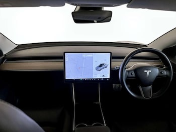 Used Tesla Model 3 2020 for sale - 76949138: Photo