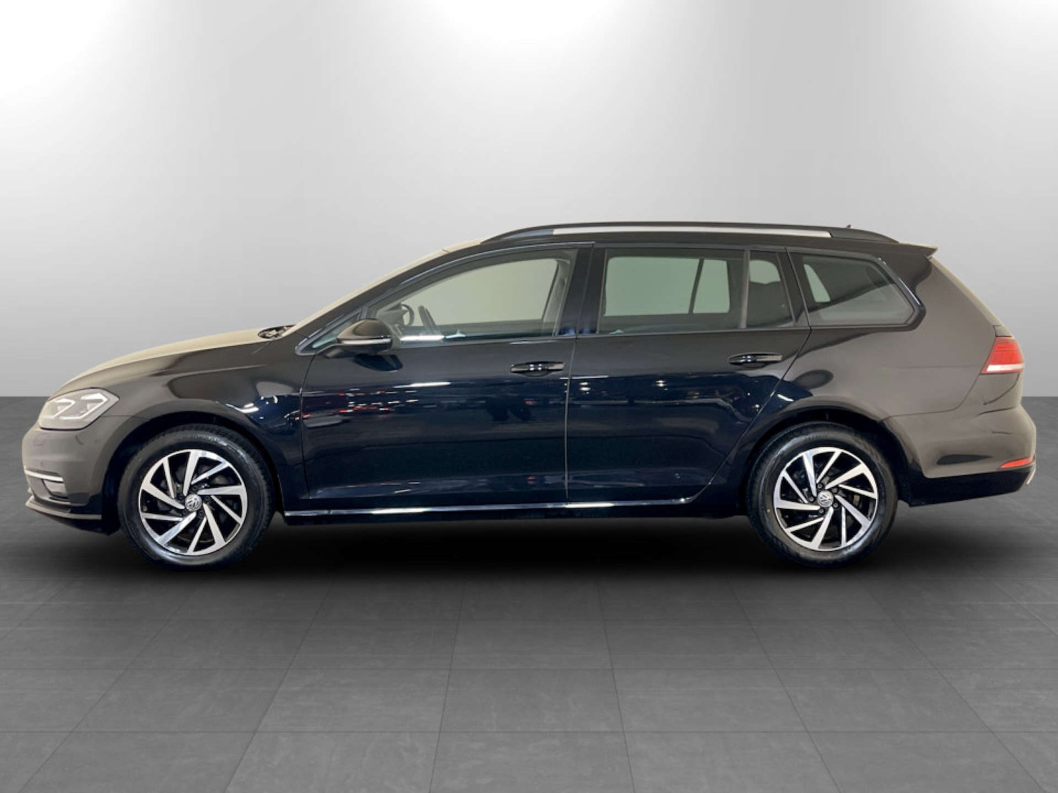 Used Volkswagen Golf 2020 for sale - 77185677: Photo 7