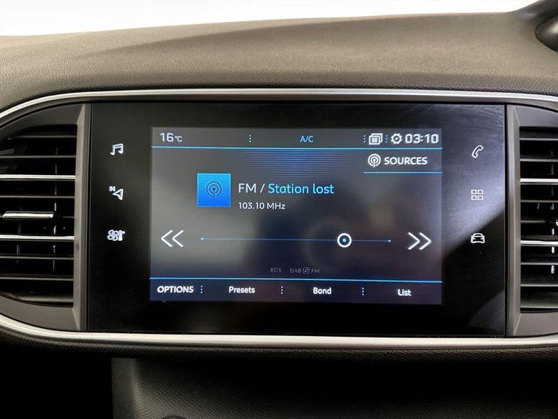 Used Peugeot 308 2019 for sale - 76101779: Photo 24