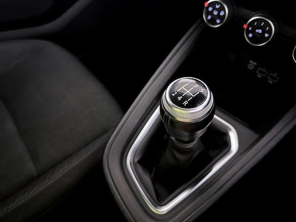 Used Renault Clio 2019 for sale - 76319323: Photo 27
