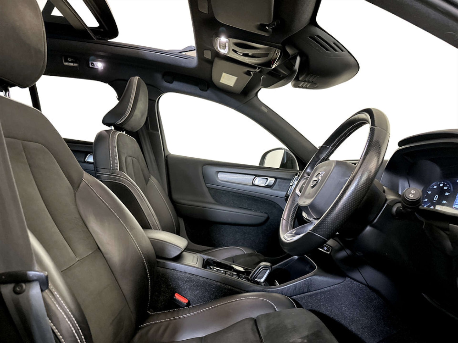 Used Volvo XC40 2021 for sale - 77185715: Photo 13