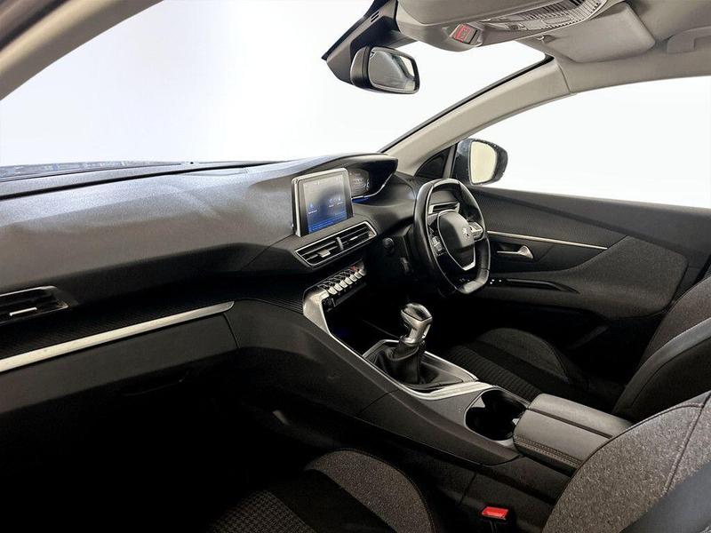 Used Peugeot 3008 2019 for sale - 76209394: Photo 12